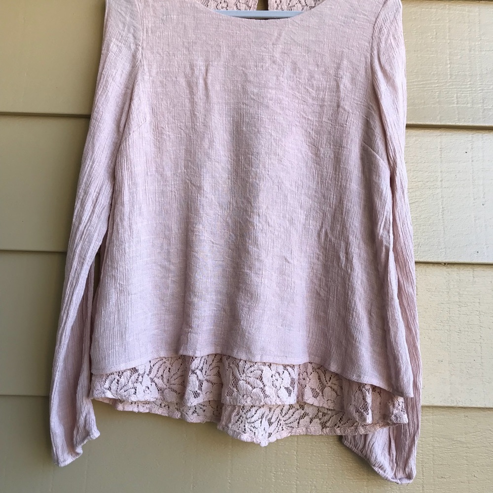 Flowy blouse with two layers